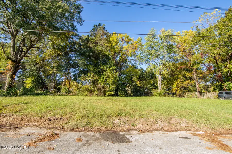 329 N Lindsey Street, Jackson, TN 38301 - Image #2