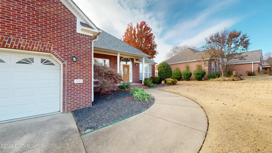 1933 Fairway Drive, Dyersburg, TN 38024 - Image #3