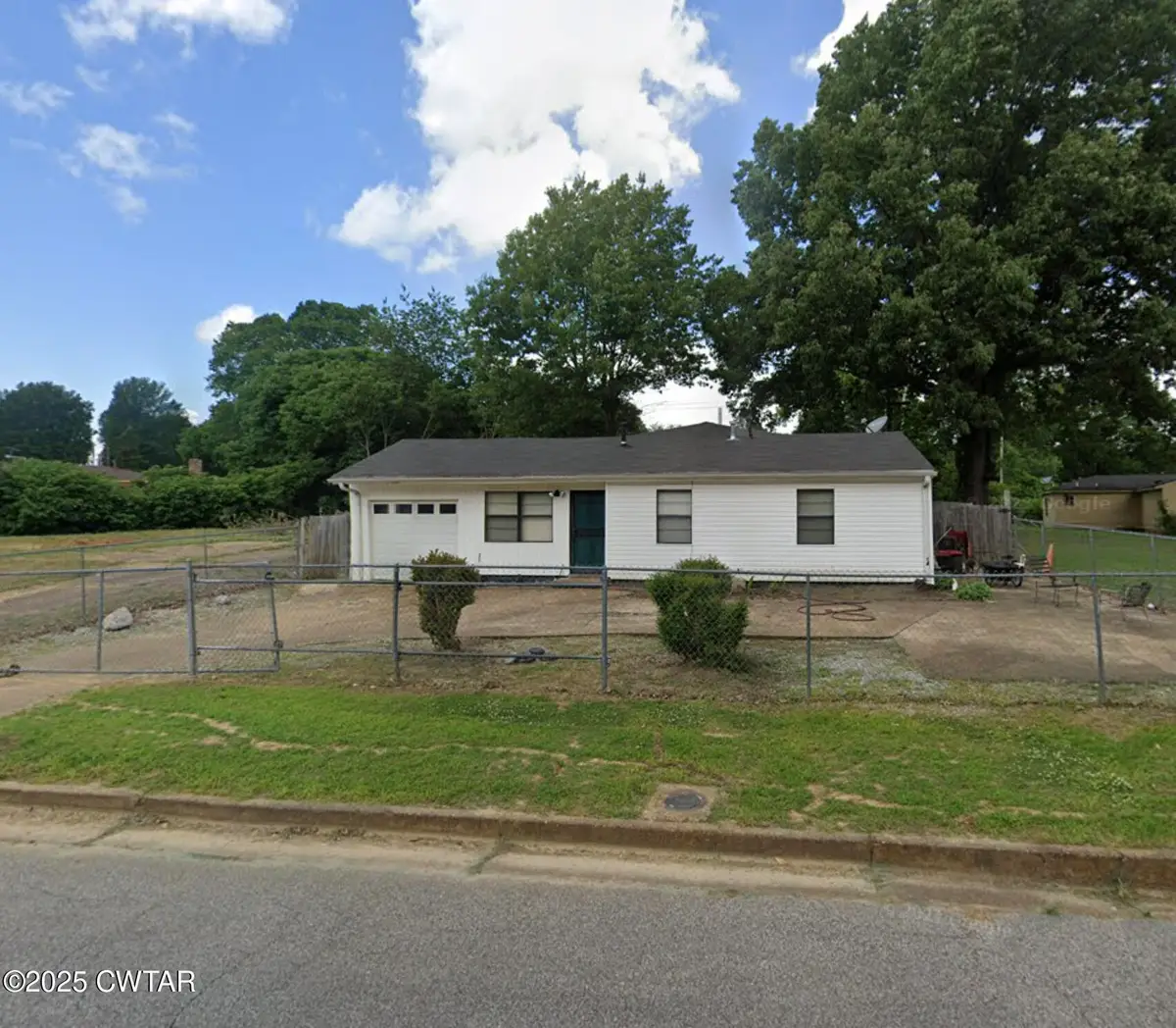 386 Mcfarland Drive, Memphis, TN 38109 - Image #1