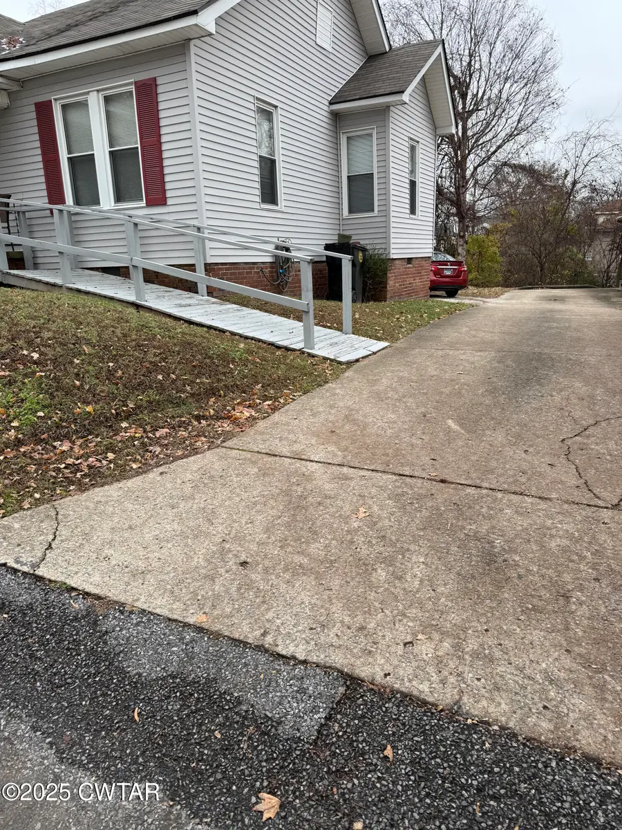 406 Avery Avenue, Dyersburg, TN 38024 - Image #2