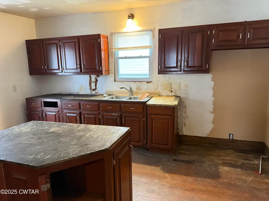 315 Broadway Avenue, Dyersburg, TN 38024 - Image #2