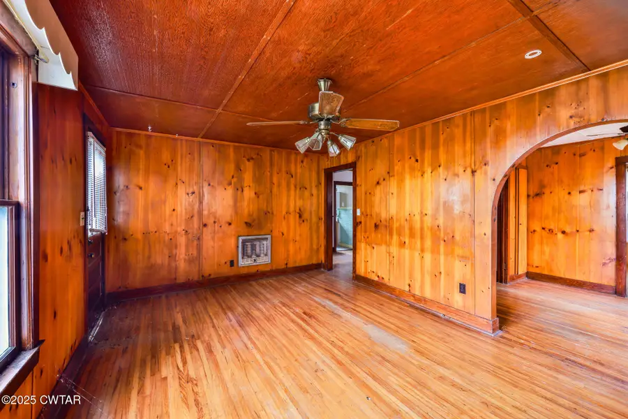 1299 S Meridian Street, Greenfield, TN 38230 - Image #3