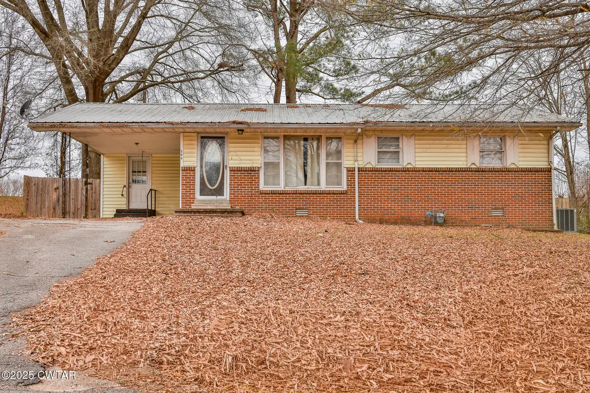 104 Rosewood Drive, Greenfield, TN 38230 - Image #1