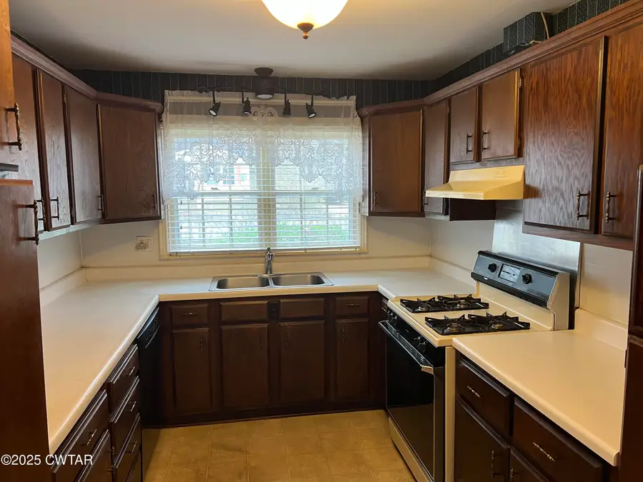 444 Galbraith Avenue, Henderson, TN 38340 - Image #3