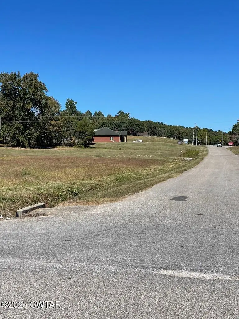 Lot 1 R B Wilson Dr, Huntingdon, TN 38344 - Image #2