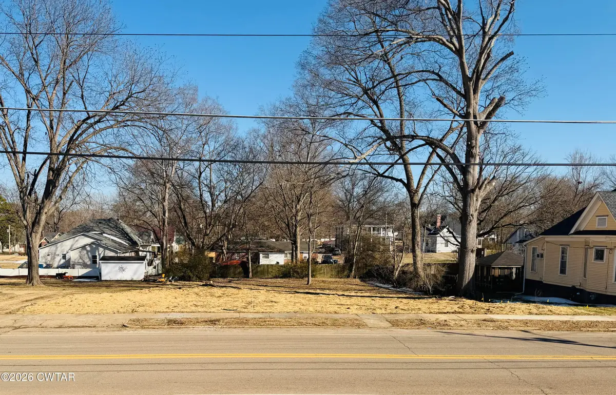 611 S College Street, Trenton, TN 38382 - #1