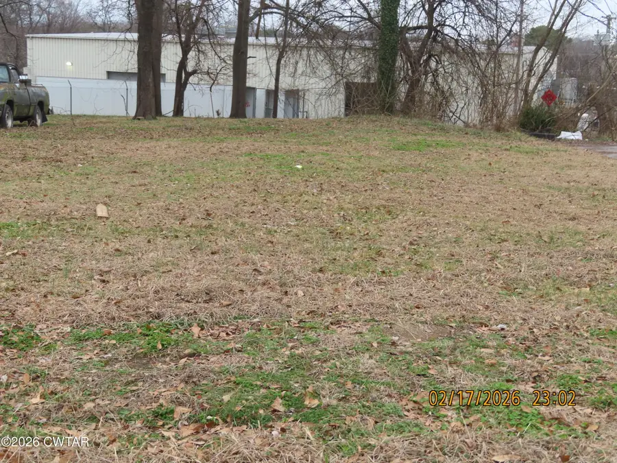 243 Oak Street, Jackson, TN 38301 - #2