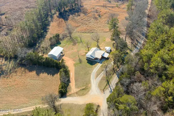 2134 Old Furnace Road, Decaturville, TN 38329