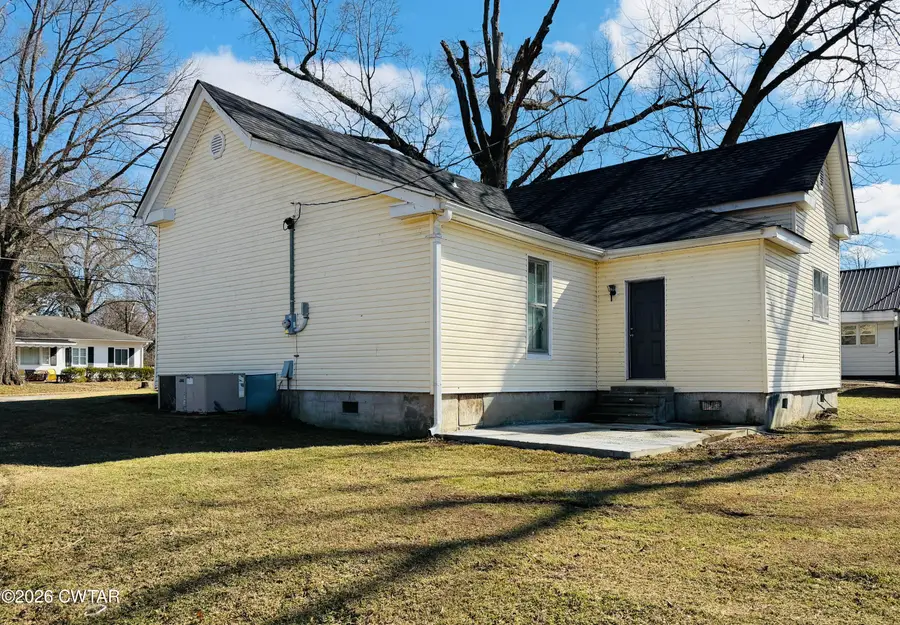 814 S High Street S, Trenton, TN 38382 - #3