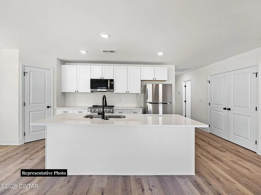 122 E Grand Street, Jackson, TN 38301 - #2