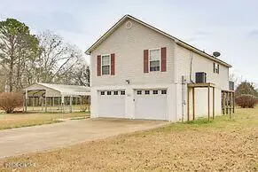 2705 Wharf Road, Savannah, TN 38372