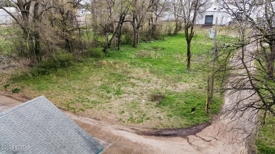 122 Preston Alley, Jackson, TN 38301 - #2