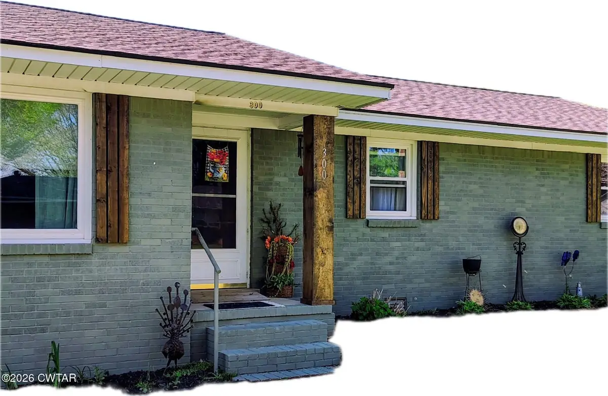 300 Woodlawn Street, Kenton, TN 38233 - #1