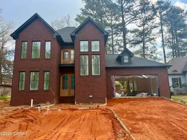 12 Oakmont Woods Drive, Jackson, TN 38305