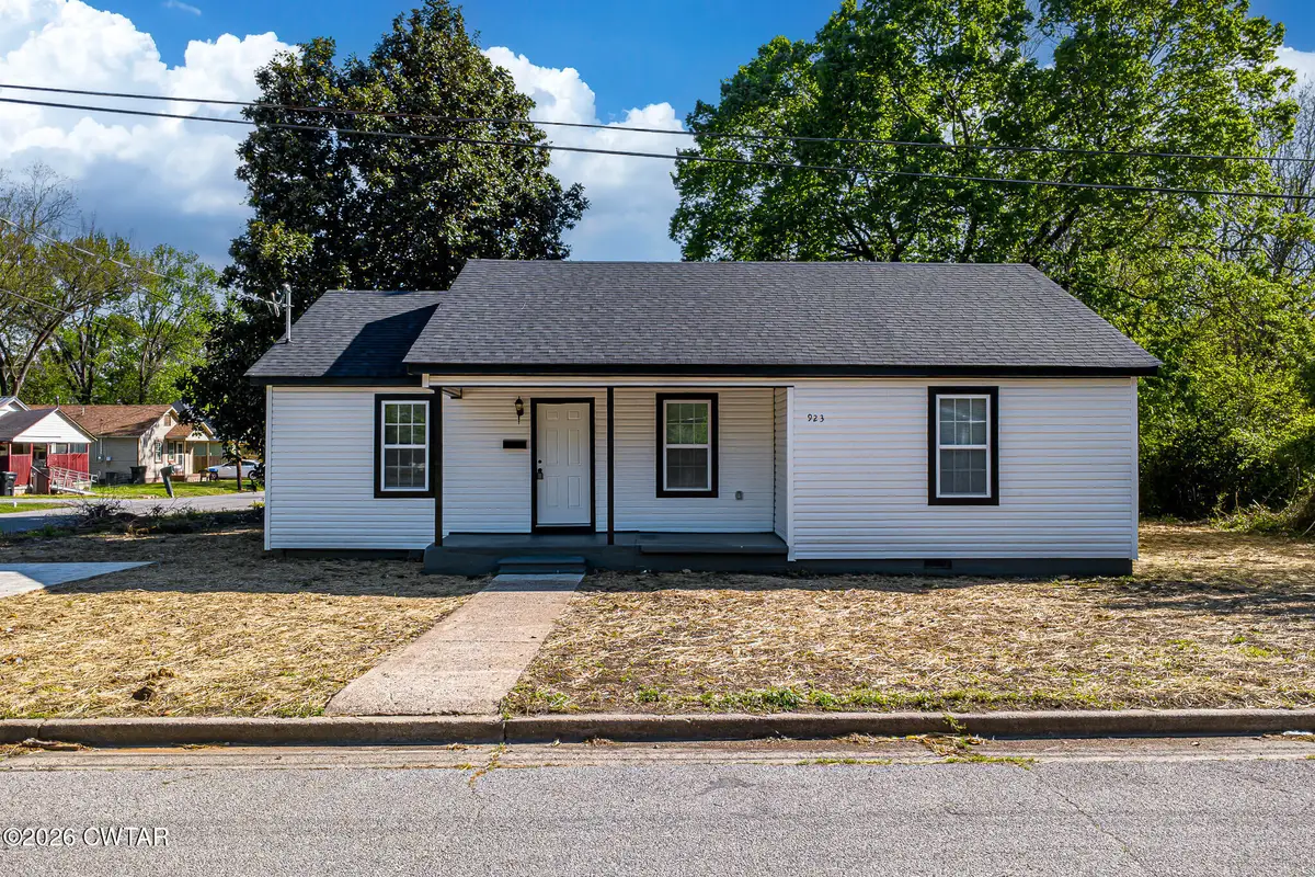 923 Central Street, Dyersburg, TN 38024 - #1