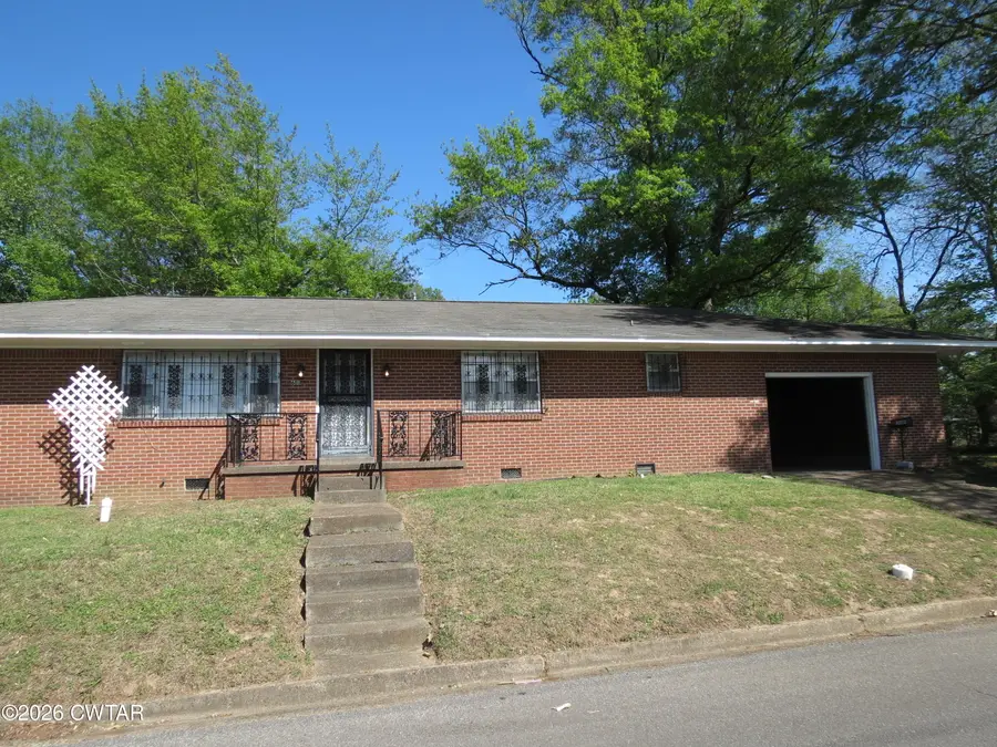 610 Lewis Avenue, Dyersburg, TN 38024 - #2