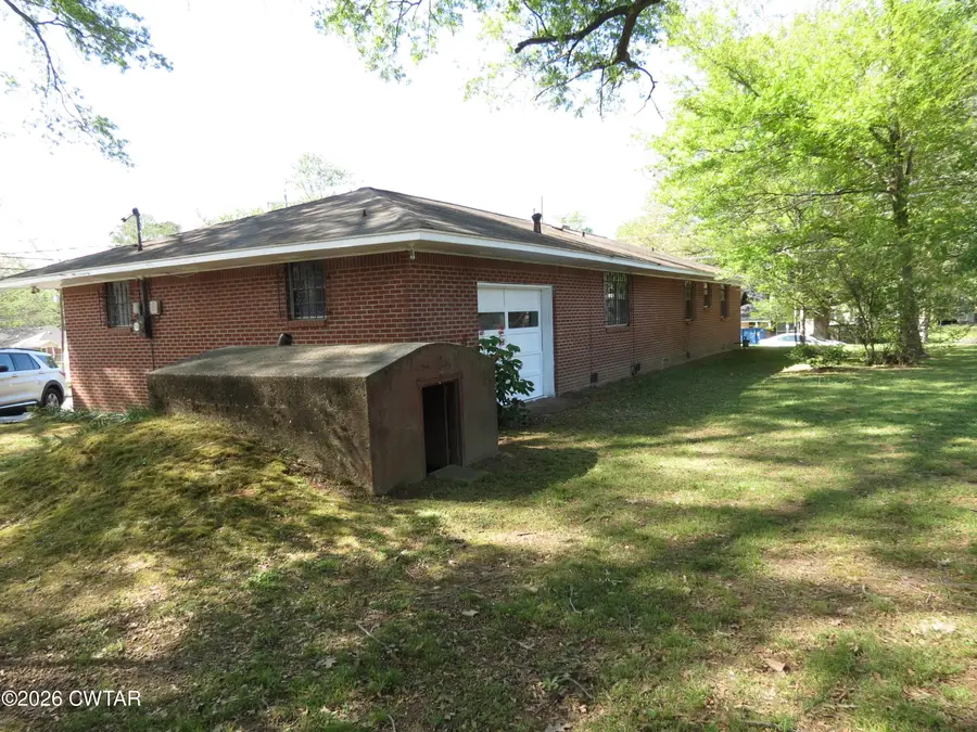 610 Lewis Avenue, Dyersburg, TN 38024 - #3