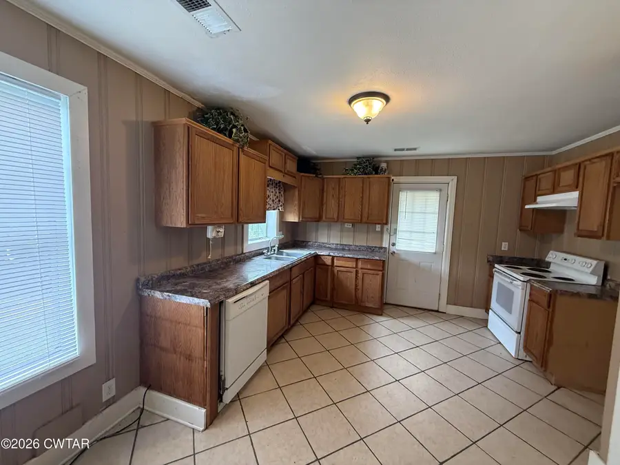 117 W Tickle Street, Dyersburg, TN 38024 - #3