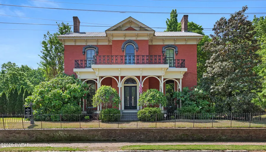 204 E Deaderick Street, Jackson, TN 38301 - #2