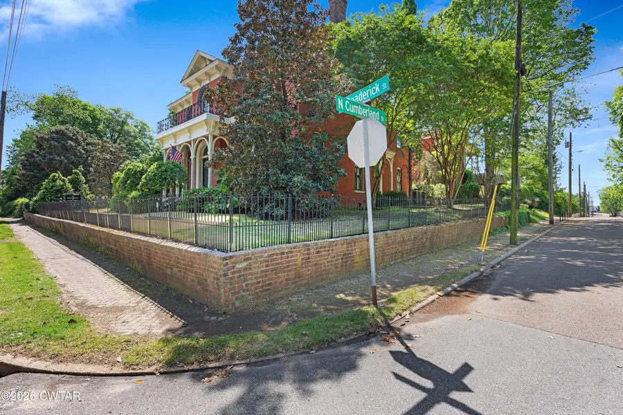 204 E Deaderick Street, Jackson, TN 38301 - #3