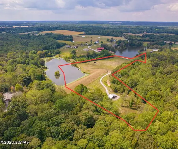 413 Law Ln, Lexington, TN 38351