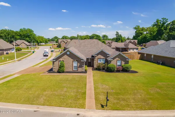 8 Reflection Cove, Jackson, TN 38305