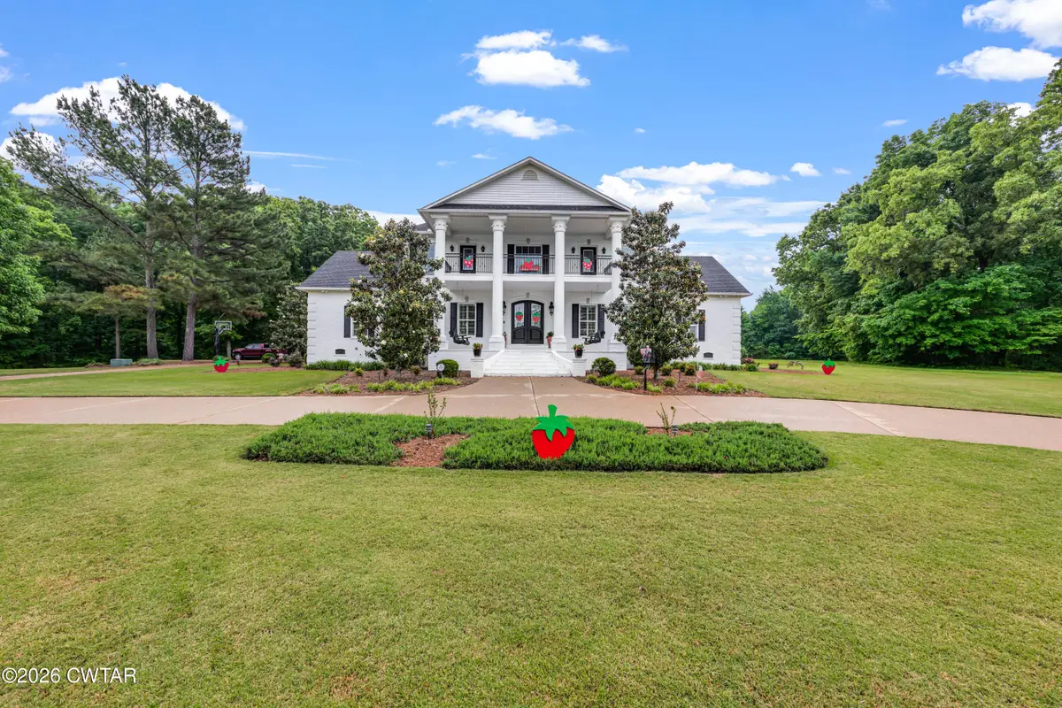 40 Pine Lake Drive, Humboldt, TN 38343 - #1
