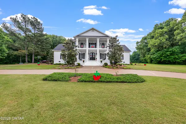 40 Pine Lake Drive, Humboldt, TN 38343
