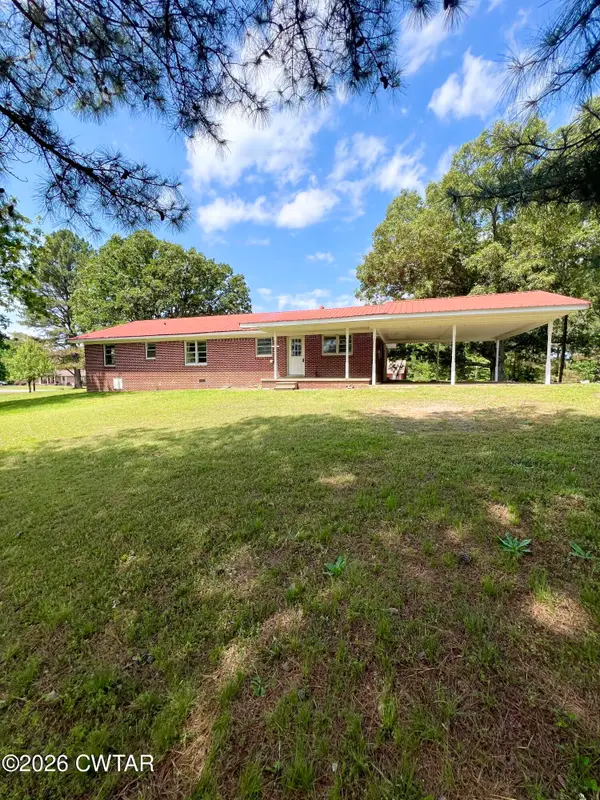 1155 S Main Street, Lexington, TN 38351