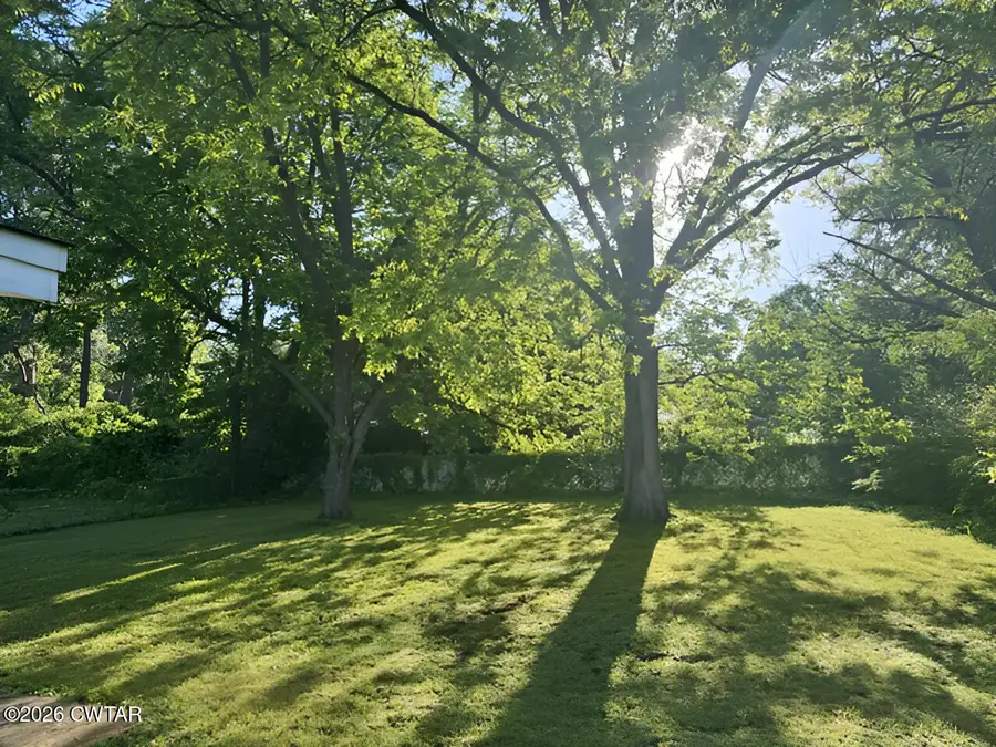 1019 Park Street, Trenton, TN 38382 - #3
