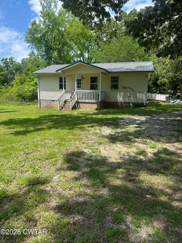 255 W Lewis Street, Decaturville, TN 38329