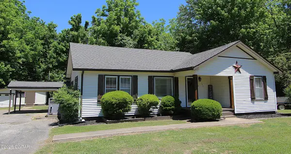 126 E College Street, Bradford, TN 38316
