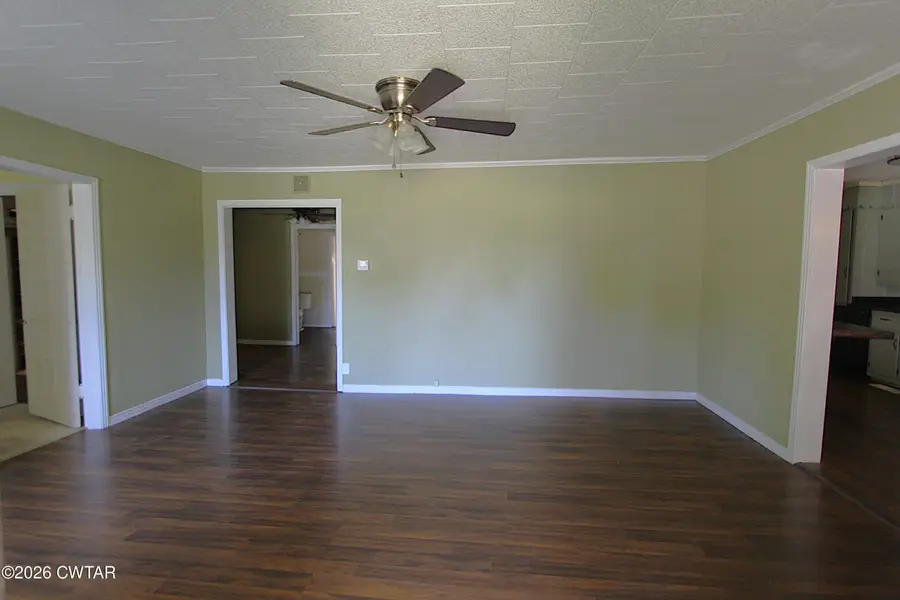 126 E College Street, Bradford, TN 38316 - #2