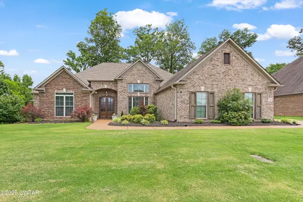 100 Ravenwood Drive, Jackson, TN 38305