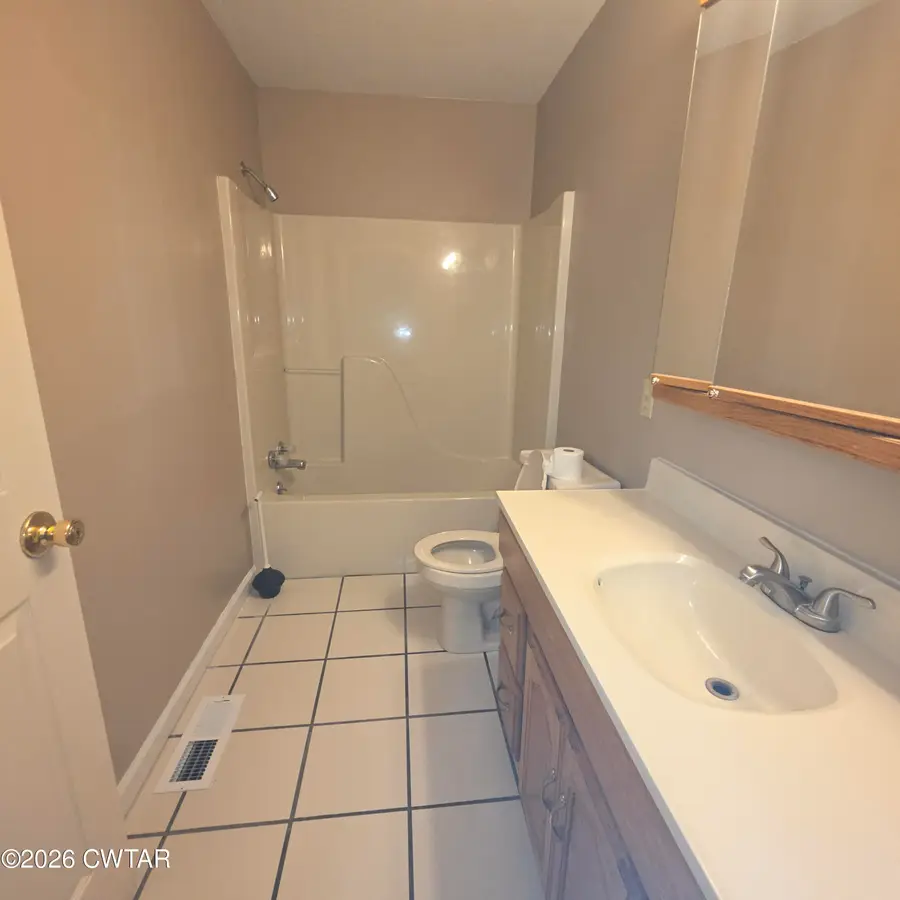 202 Georgia Avenue, Trenton, TN 38382 - #2