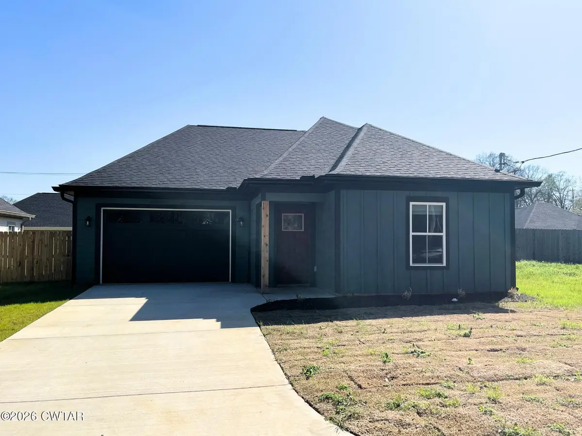120 E Grand Street, Jackson, TN 38301 - #1