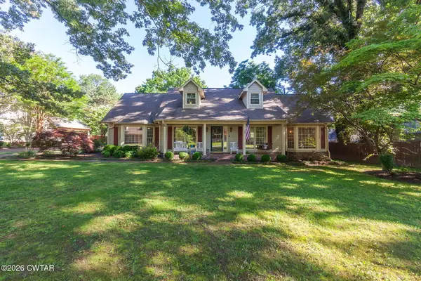19 Sunnymeade Drive, Jackson, TN 38305