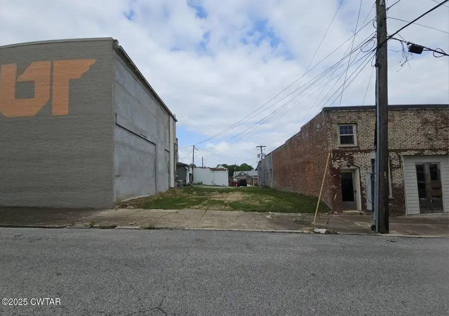 106 S 13th Avenue, Humboldt, TN 38343 - #3
