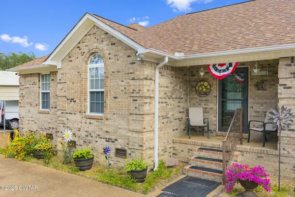 975 Pine Lake Road, Lexington, TN 38351