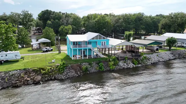 404 Lagoon Lane, Decaturville, TN 38329