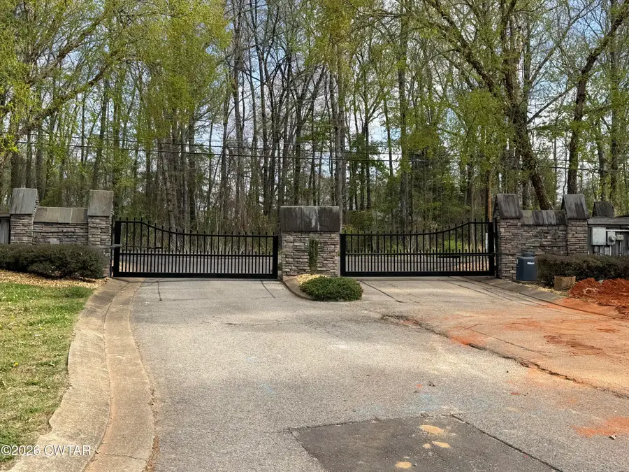 12 Oakmont Woods Drive, Jackson, TN 38305 - #2