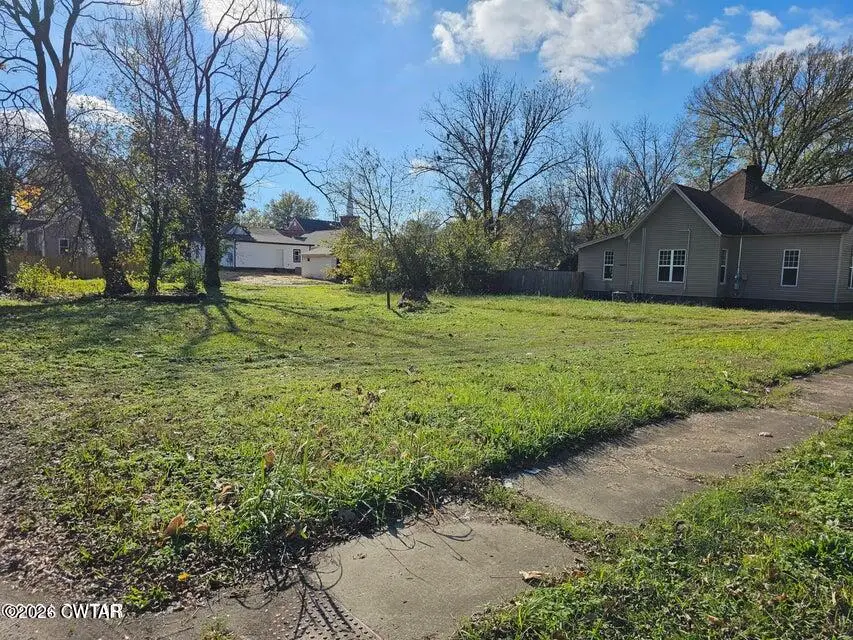 124 Jackson Street, Jackson, TN 38301 - #2