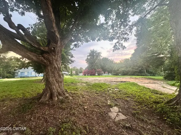 321 W Troy Avenue, Obion, TN 38240