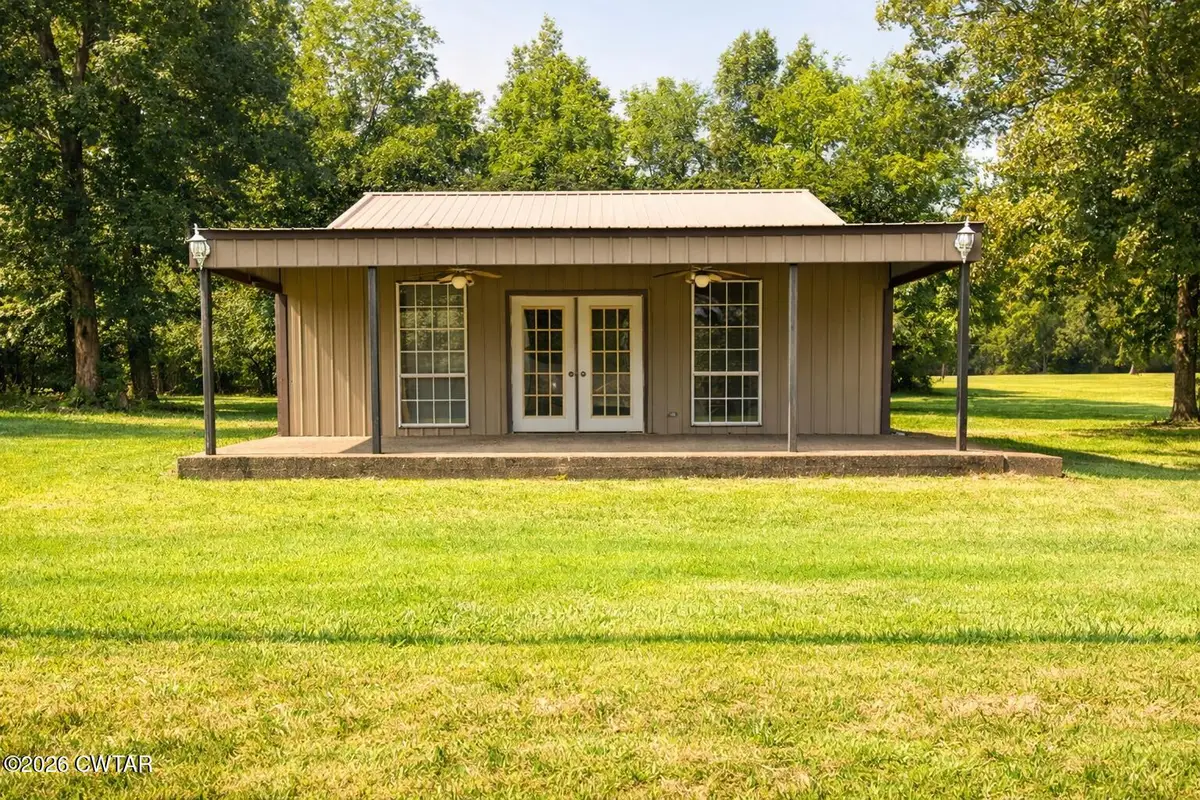 134 E 5th Street, Parsons, TN 38363 - #1