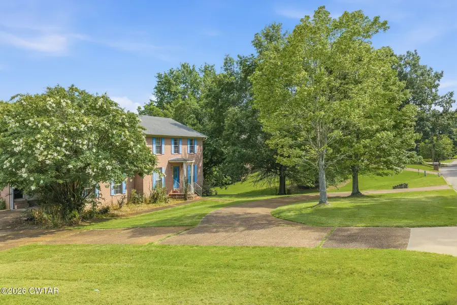 435 Lakeshore Drive, Lexington, TN 38351 - #3