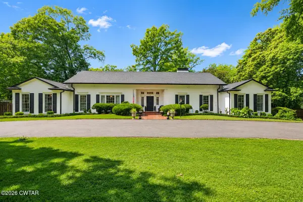 109 Oakslea Place, Jackson, TN 38301