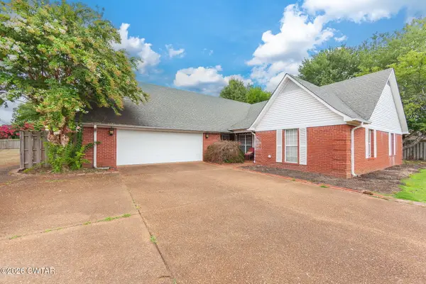 11 Walnut Trace Drive, Jackson, TN 38305