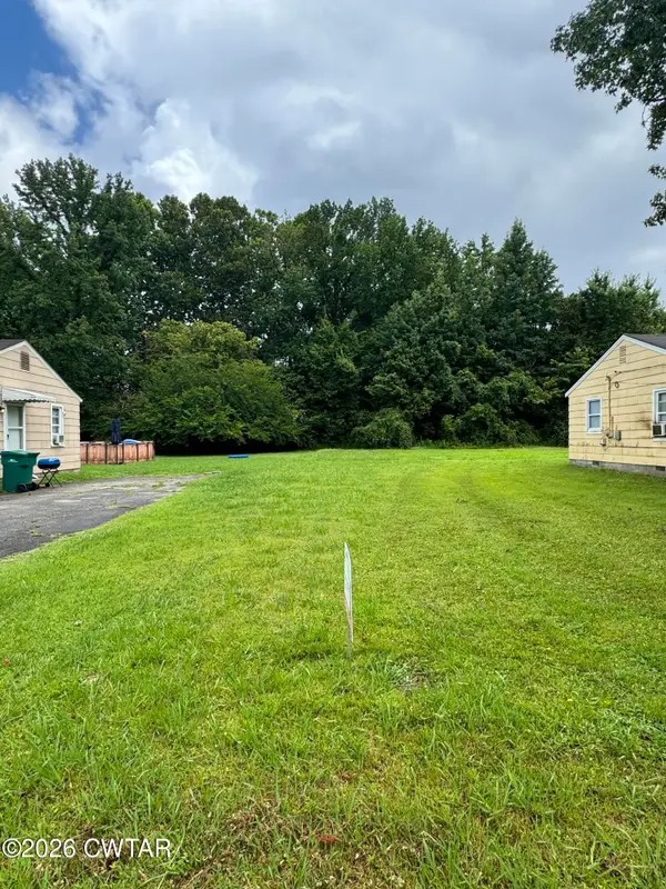 62 Jefferson Street, Jackson, TN 38301