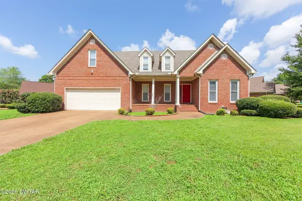 232 Chapel Creek Drive, Jackson, TN 38305