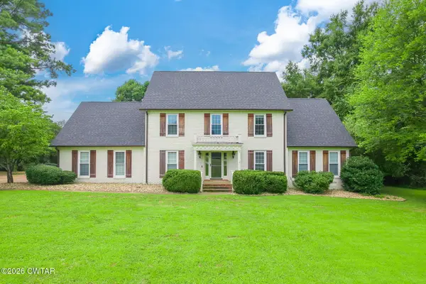 493 Shadow Ridge Drive, Jackson, TN 38305